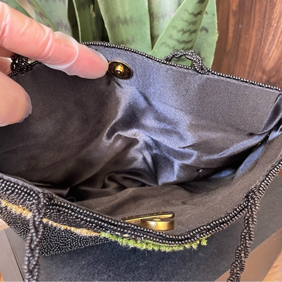 🖤Ingio Christopher🖤 Black Beaded Colorful High Heals Handbag - Picture 4 of 8